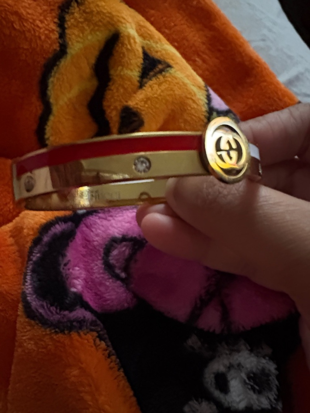 Gucci Gold-Tone Bangle with Red and White Enamel Stripes - Picture 3 of 3
